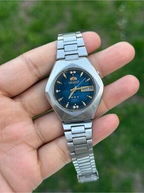 Orient Vintage Crystal Automatic Mexican Mother Of Pearl Japan made  Watch date